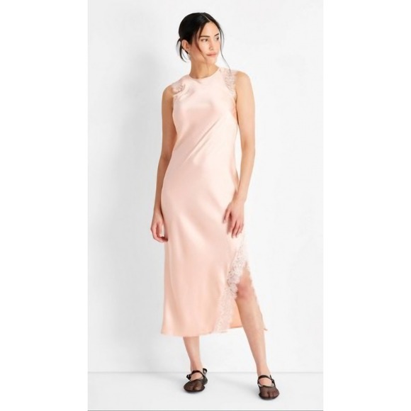 Future Collective Woman's Size XS romantic feminine Lace Dress NWT - Picture 2 of 9